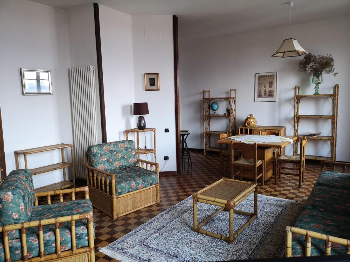 Appartamento Le Due Rocche Arona Exterior foto